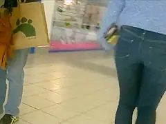 Candid teen 18+ in tight jeans 2