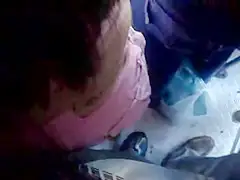 Encoxada na gostosinha de rosa