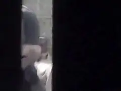 Espiando por la ventana 5
