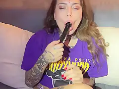 She Didnt Think For A Long Time And Chose To Masturbate – Mari Galore